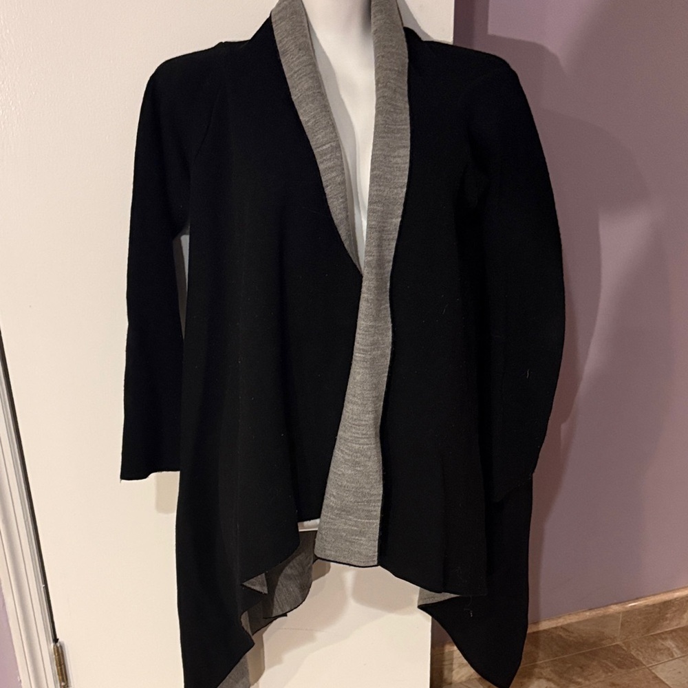 Zara Black Open-Front Cardigan with Gray Trim